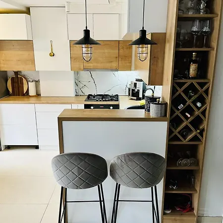 Stories Free Parking Apartament