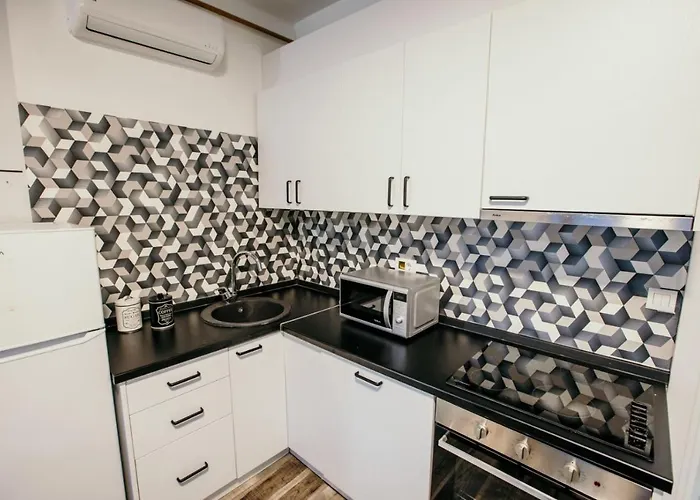 Stories Free Parking *